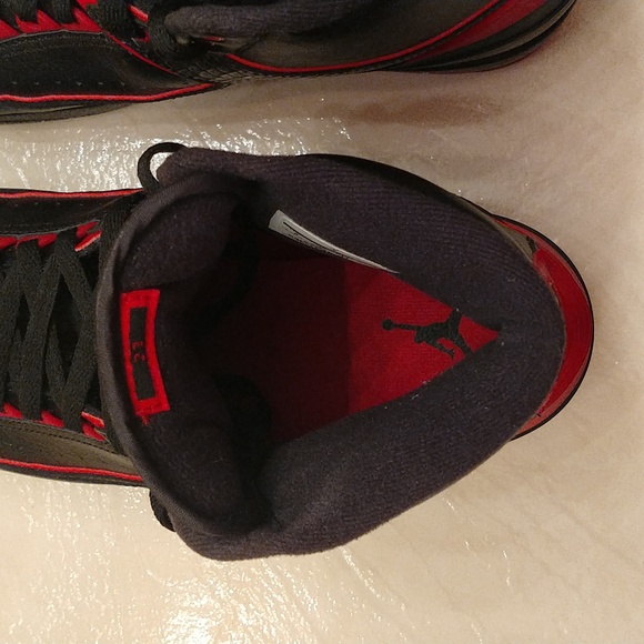 Air Jordan 2 Retro Black/Varsity Red (2016) - Picture 9 of 14